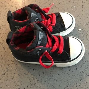 Kids Converse size 7 bungee laces